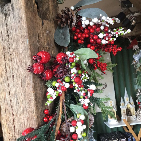 Berry/Cedar/Pine Garland