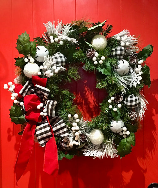 Black and White Wreath