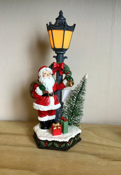 Santa with Light-Up Street Lamp