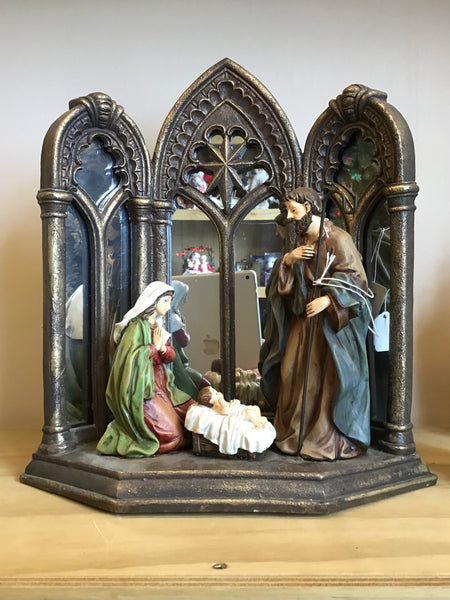 Nativity Scene with Mirror