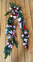 Gift Box Star Pink Bauble Garland