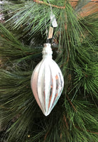 Sliver Pale Green Baubles